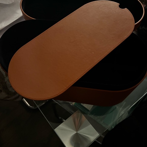 Dyson airwrap box - Picture 3 of 4